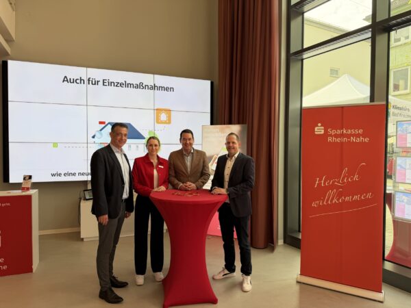 Praxisnahe Beratung für Kaufende und Verkaufende bei der Immobilien-Messe der Sparkasse Rhein-Nahe
